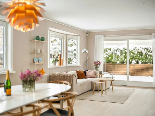 Modern living room with clean, fresh air and houseplants